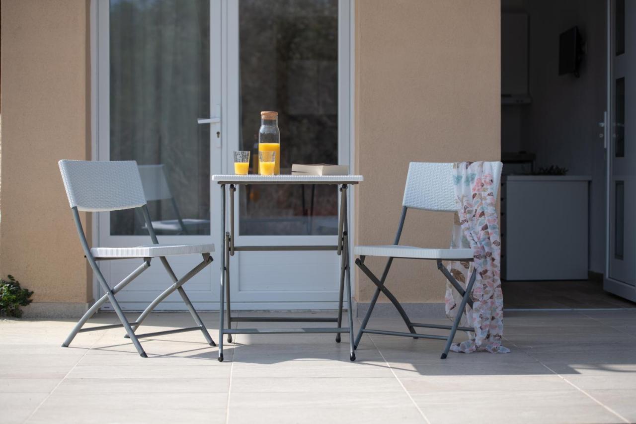 Les Oliviers - Studios & Apartments Vourvourou Exterior foto
