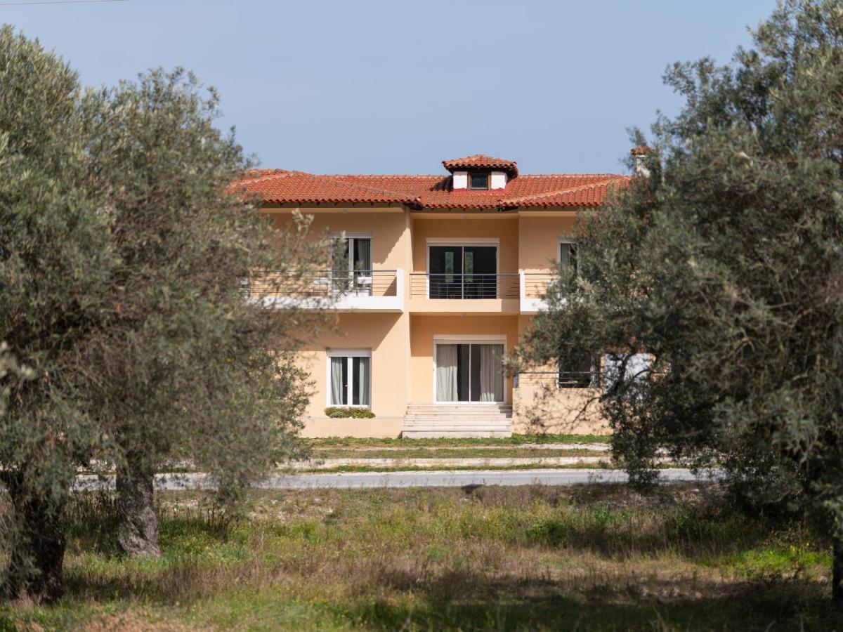 Les Oliviers - Studios & Apartments Vourvourou Exterior foto