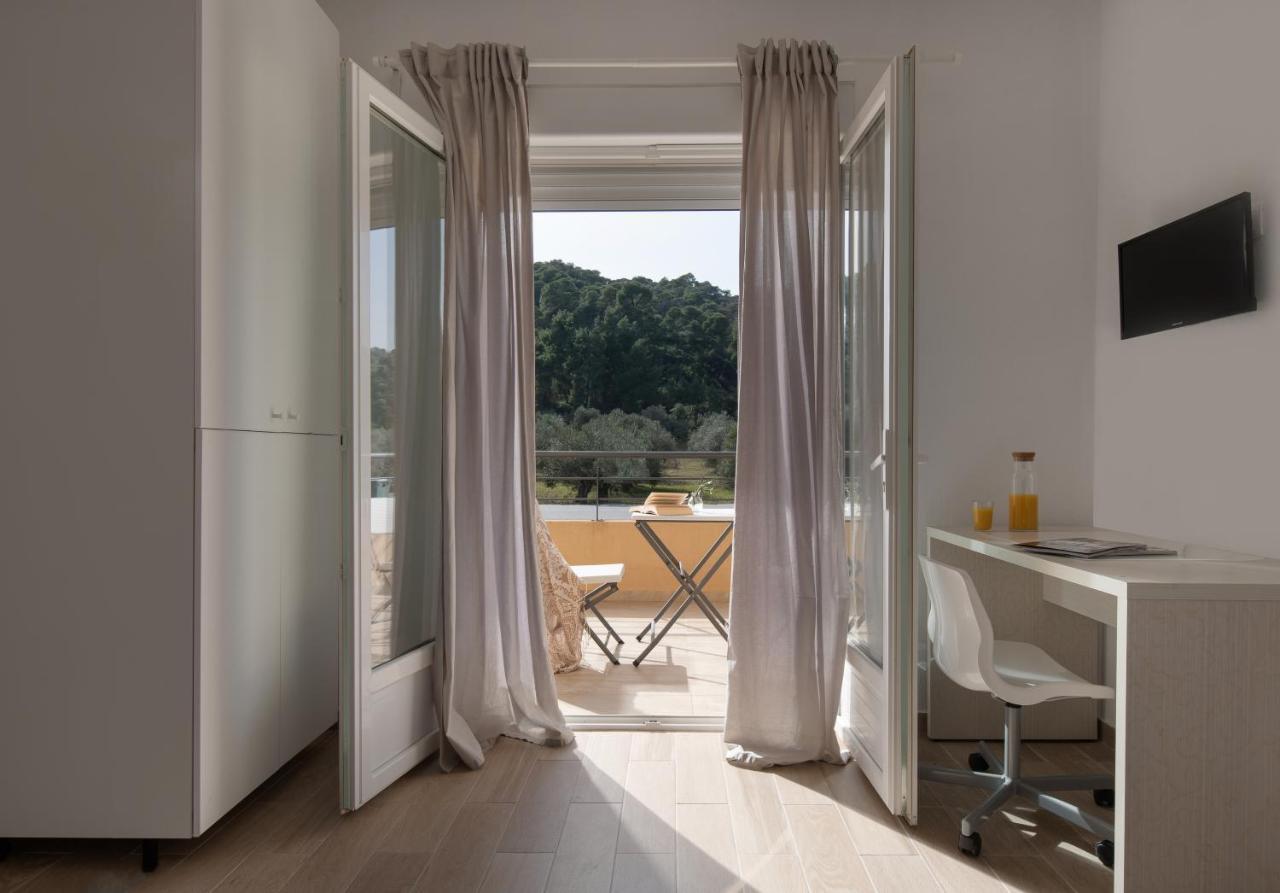 Les Oliviers - Studios & Apartments Vourvourou Exterior foto