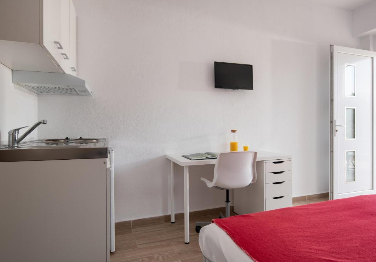 Les Oliviers - Studios & Apartments Vourvourou Exterior foto